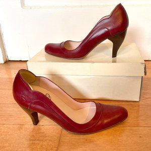 John Fluevog Teapots Oolong in Cherry